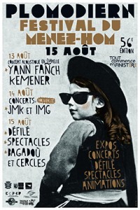 old postcard of Chateaulin, small Breton